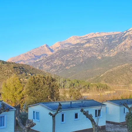 مكان تخييم Ares Ecoresort